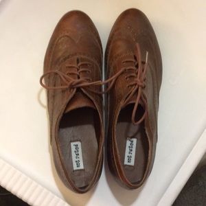 Brand new brown dress shoes flats